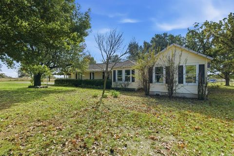 3420 Springfield Road Springtown TX 76082