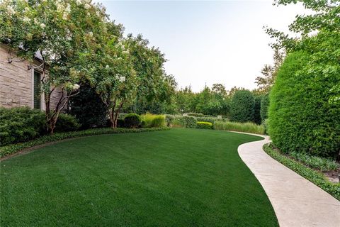 Tiny photo for 6009 Rose Grove Court, Dallas, TX 75248 (MLS # 21076346)