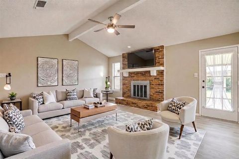 Tiny photo for 1812 Briar Run, Benbrook, TX 76126 (MLS # 21194542)