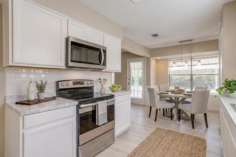 Tiny photo for 1812 Briar Run, Benbrook, TX 76126 (MLS # 21194542)