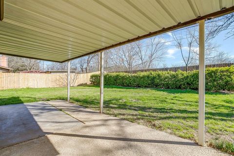 Tiny photo for 1812 Briar Run, Benbrook, TX 76126 (MLS # 21194542)