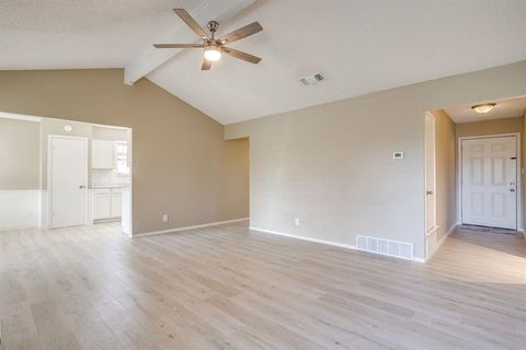 Tiny photo for 1812 Briar Run, Benbrook, TX 76126 (MLS # 21194542)