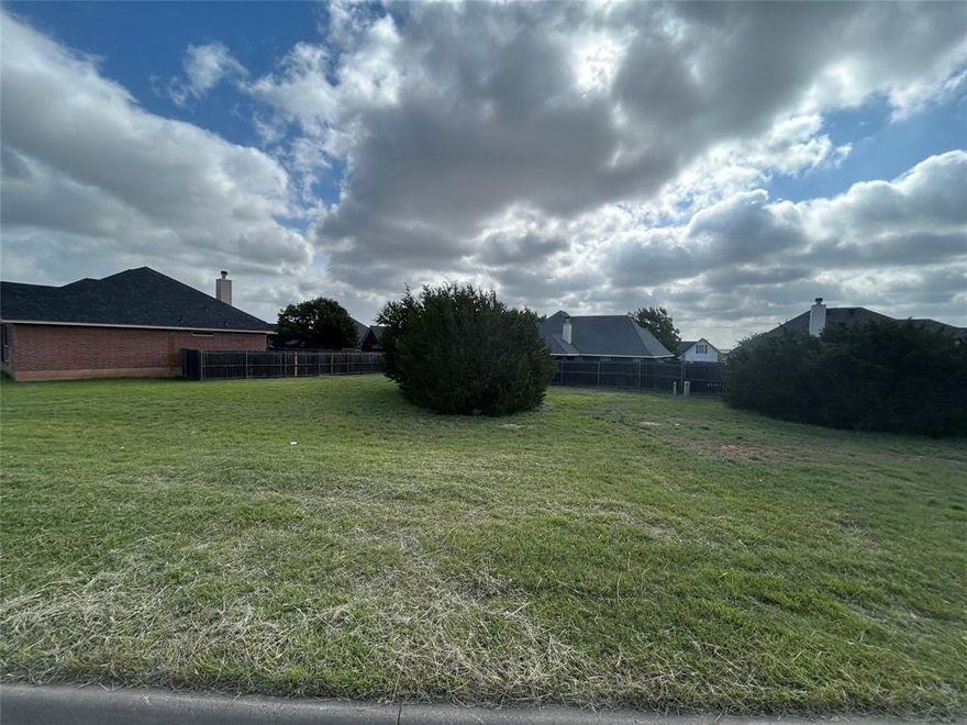Dreaming of Building Your Custom Home in the Wylie School District? Don't miss this incredible opportunity to
own a prime vacant lot in the Tuscany Trails Subdivision! Perfectly situated just minutes from Wylie Elementary
and Wylie Intermediate School, this homesite offers the ideal blend of convenience, community, and growth.
It's the perfect place to bring your dream home to life.