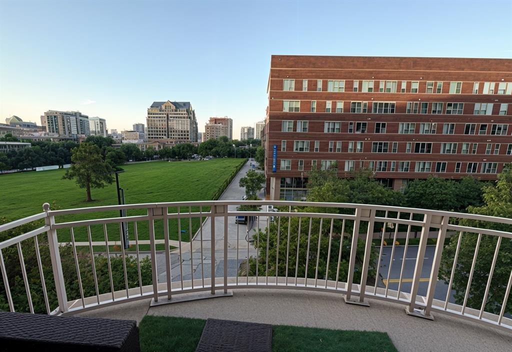 3225 Turtle Creek Boulevard 312