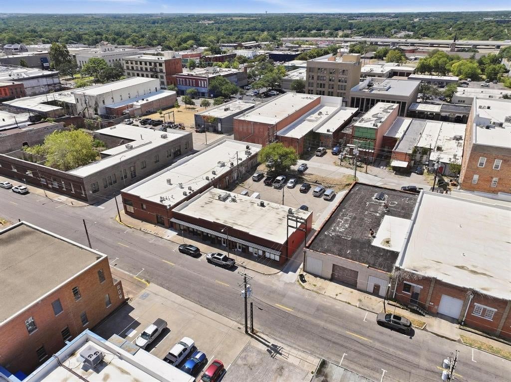 202-221 N Walnut Street 202-21