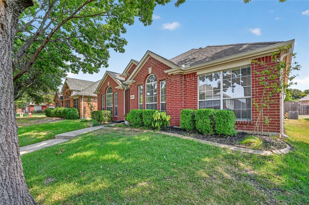 6560 Plantation Lane