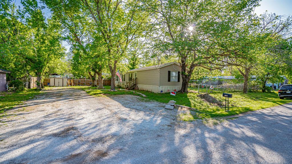 Oak Trail Shores - Residential