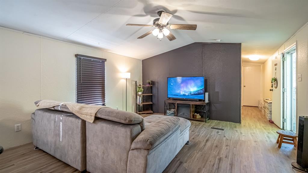 Oak Trail Shores - Residential