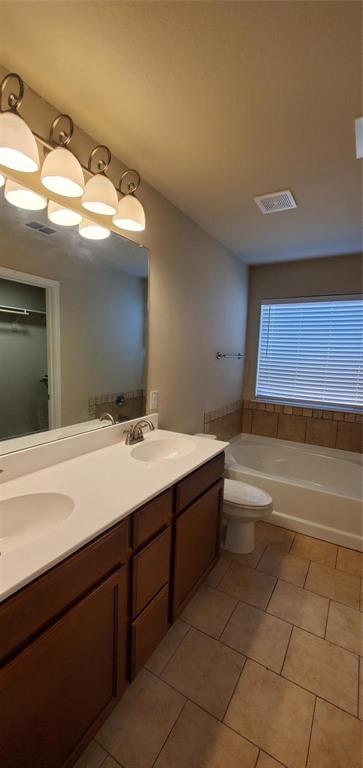 Treaty Oaks - Residential Lease