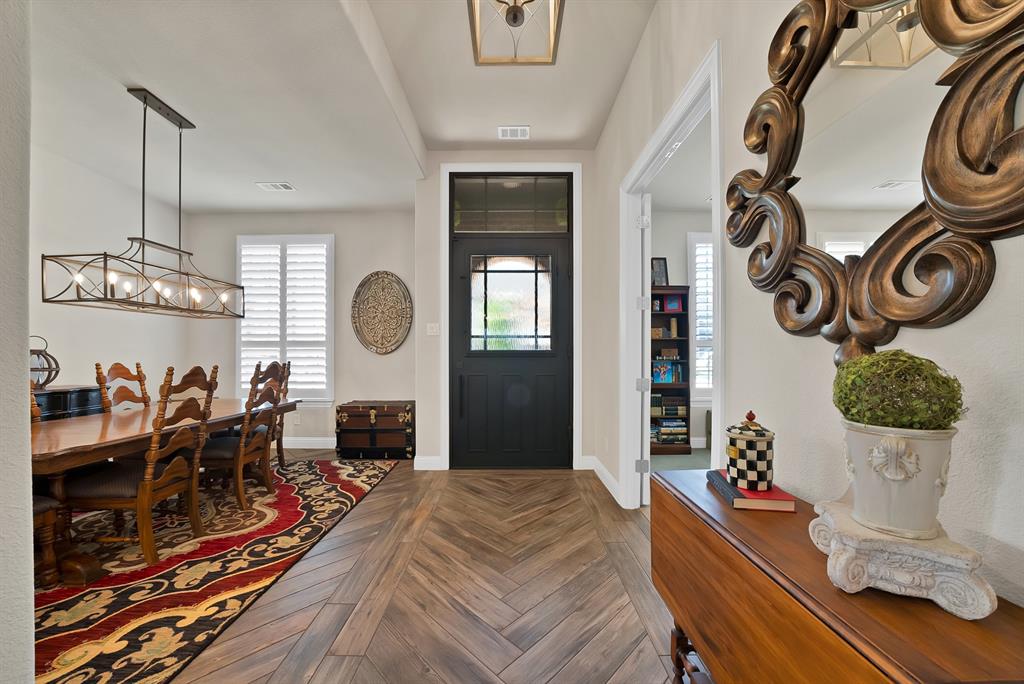 9921 Peninsula Point