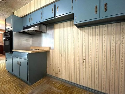 Tiny photo for 507 Lakeshore Drive, Ennis, TX 75119 (MLS # 21100881)