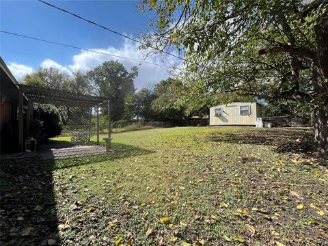 Tiny photo for 507 Lakeshore Drive, Ennis, TX 75119 (MLS # 21100881)