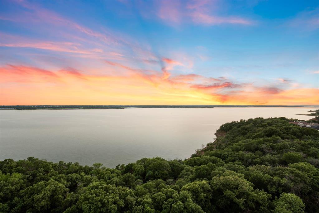 Lakeside Tower - Residential