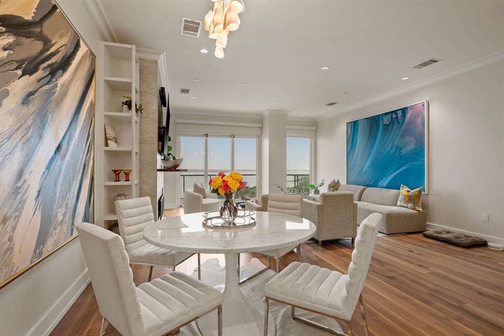 Lakeside Tower - Residential