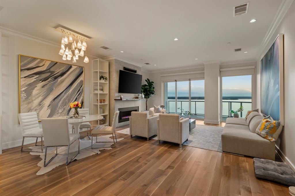 Lakeside Tower - Residential