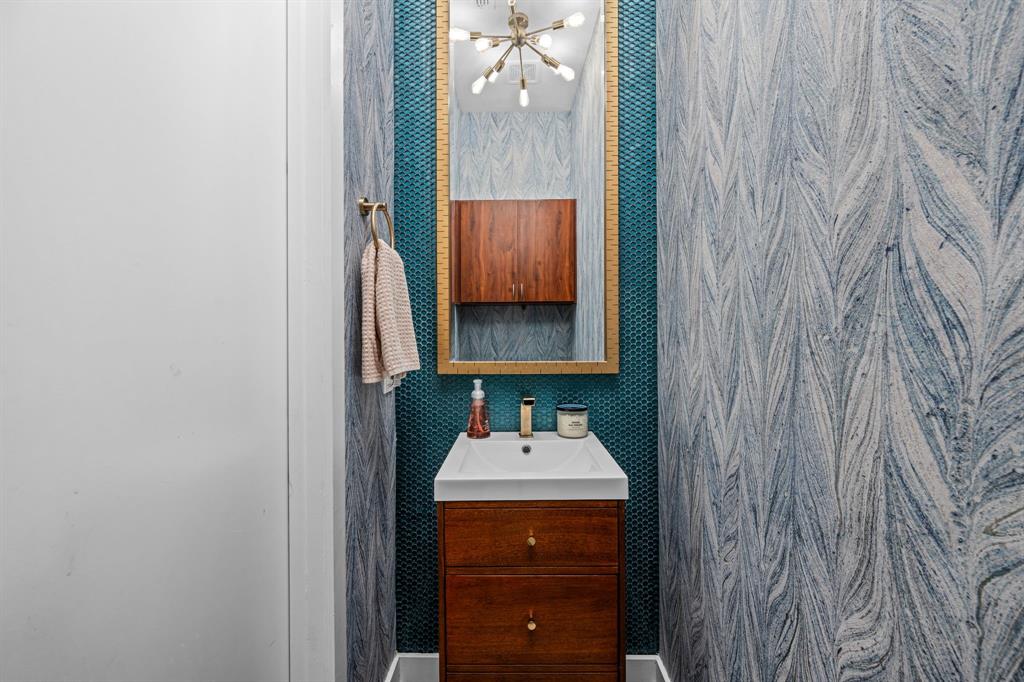 Allen Thomas - Residential