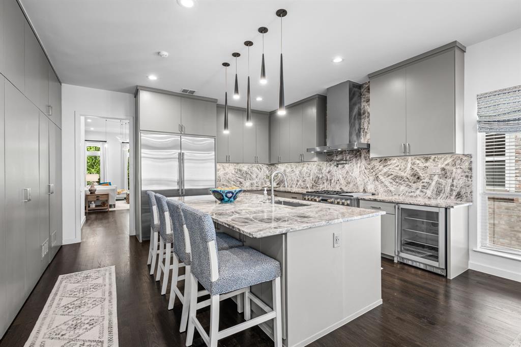 Allen Thomas - Residential