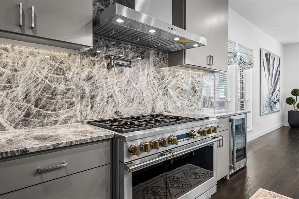 Allen Thomas - Residential