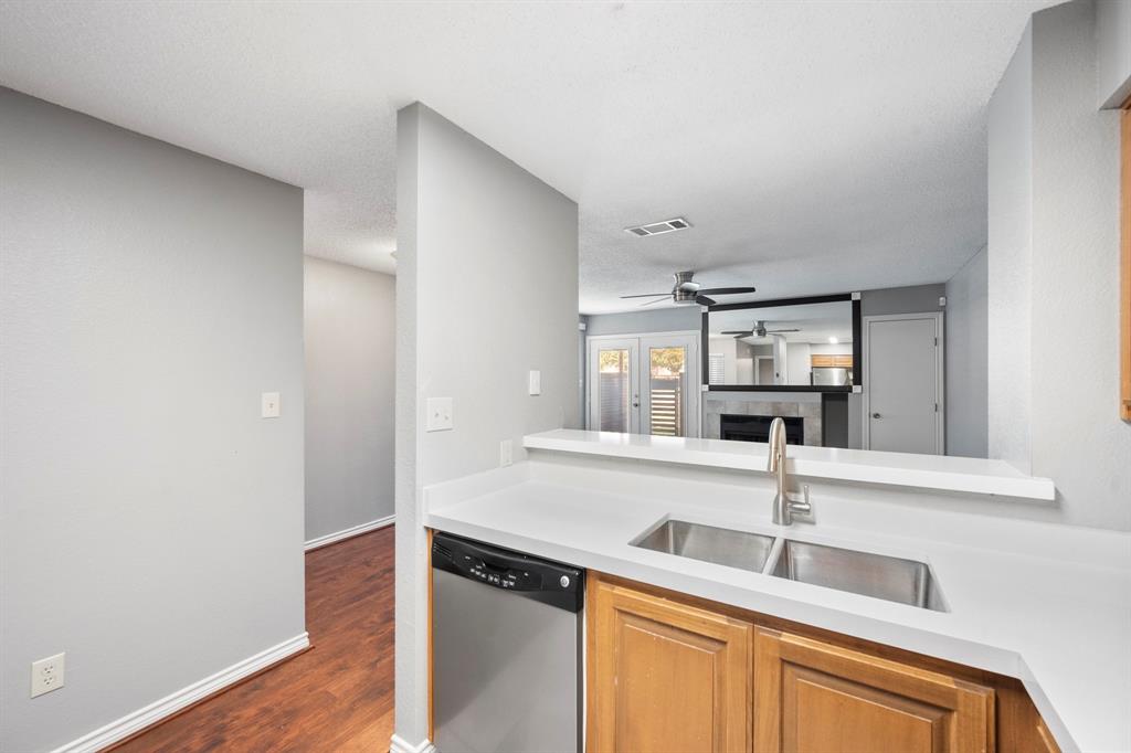 Oak Creek Condo - Residential Lease