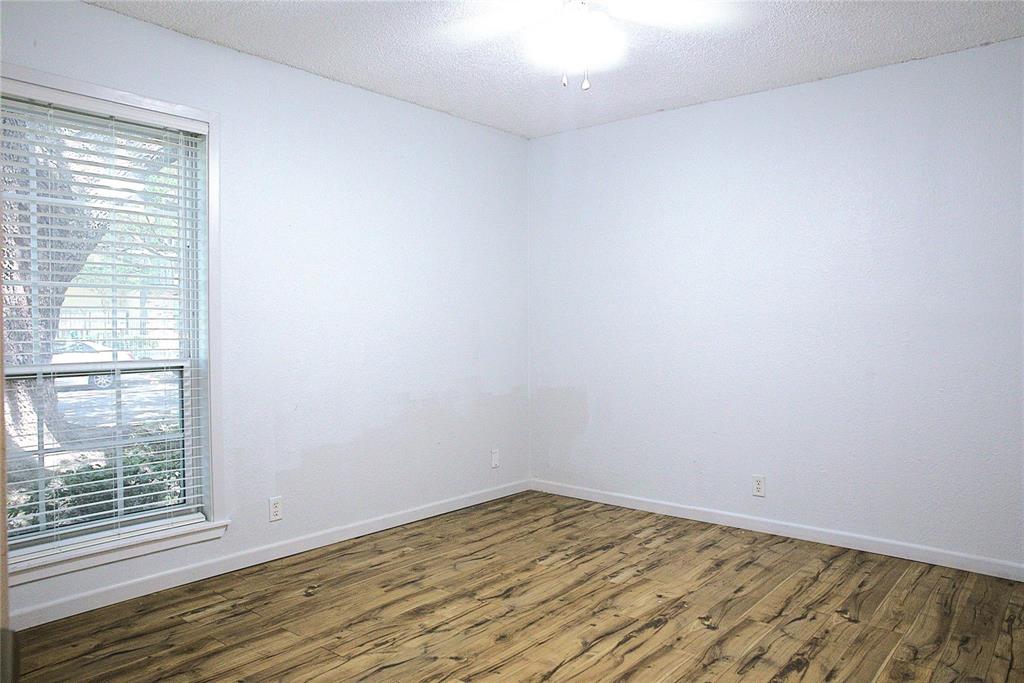 5323 Fleetwood Oaks Avenue 156