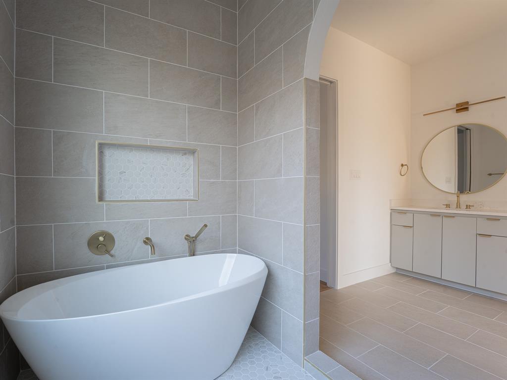 Edmor Rochester - Residential