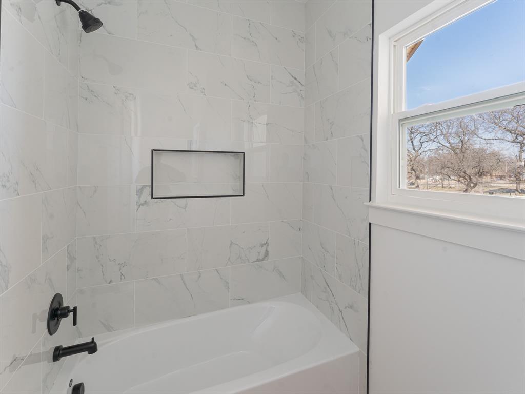 Edmor Rochester - Residential