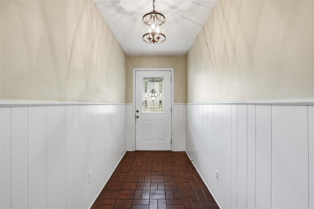 1119 Trace Road