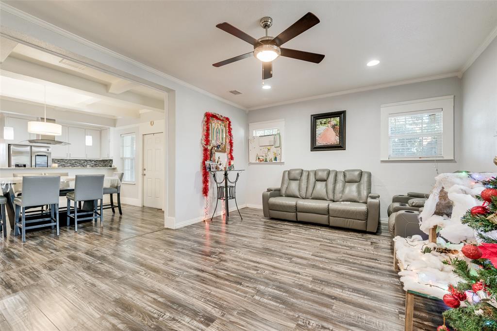 238 W Montana Avenue