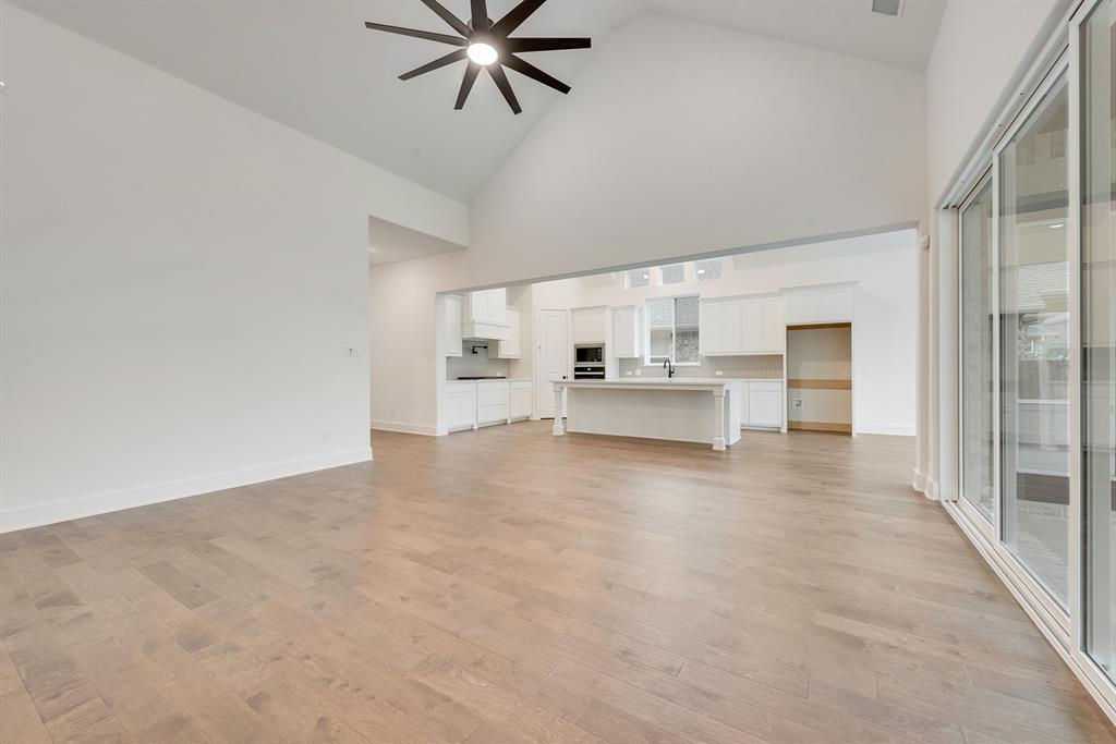 6048 Strada Cove