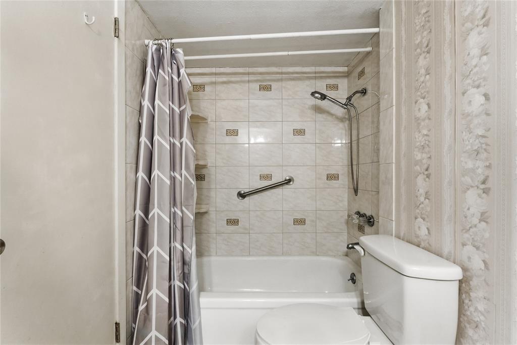 Valley View Condo Ph 01 & 02 - Residential Lease