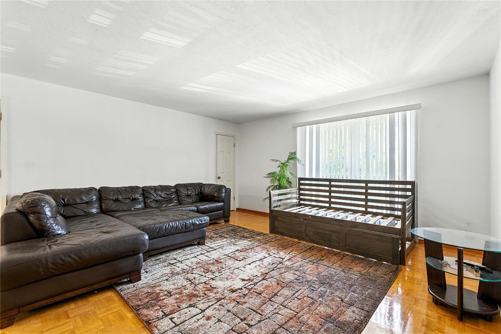 Valley View Condo Ph 01 & 02 - Residential Lease