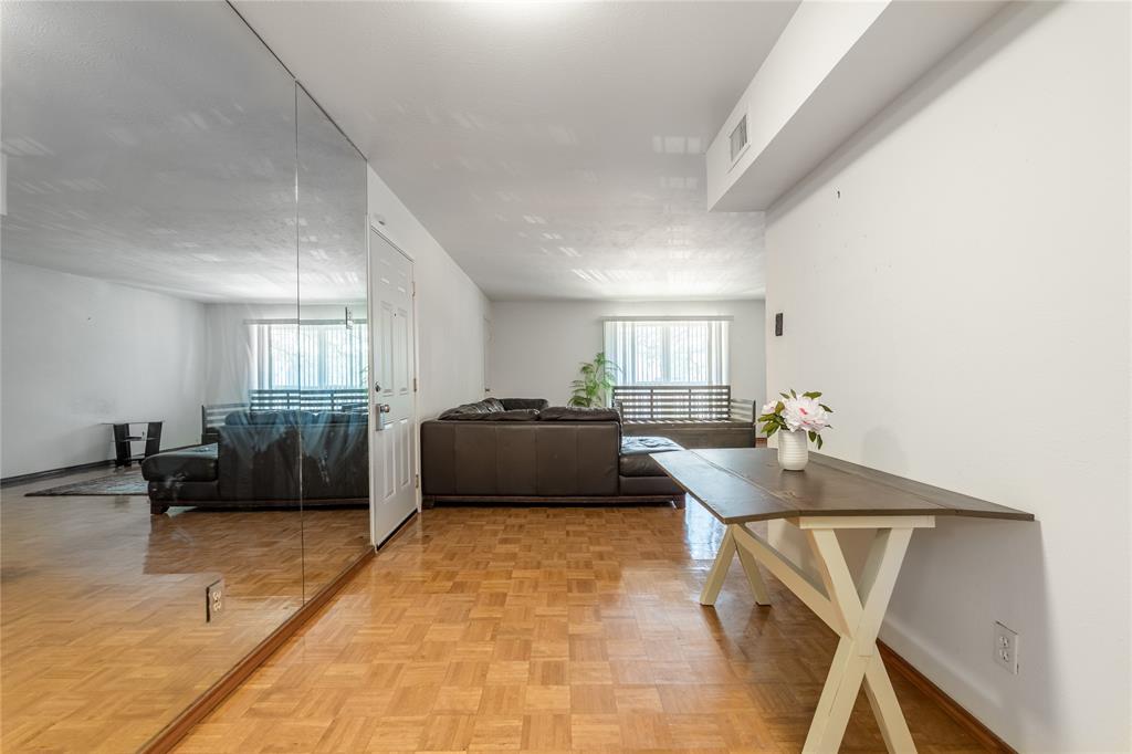 Valley View Condo Ph 01 & 02 - Residential Lease