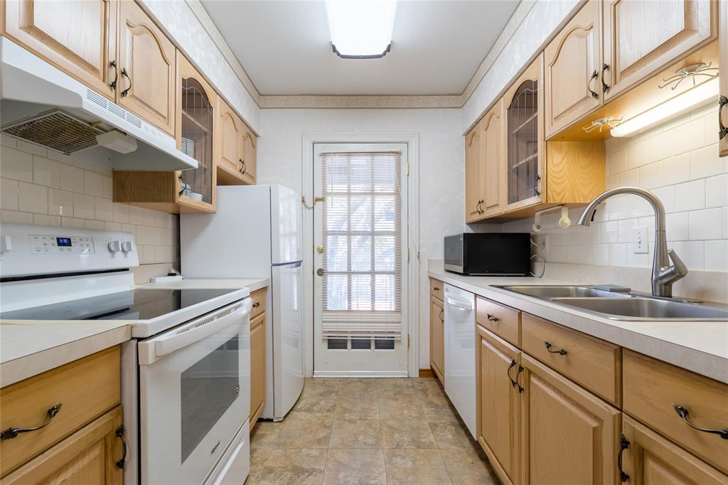 Valley View Condo Ph 01 & 02 - Residential Lease