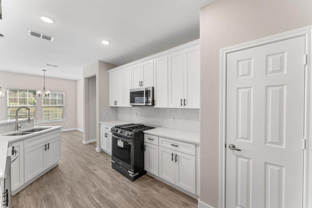 Highland Woods 02 - Residential