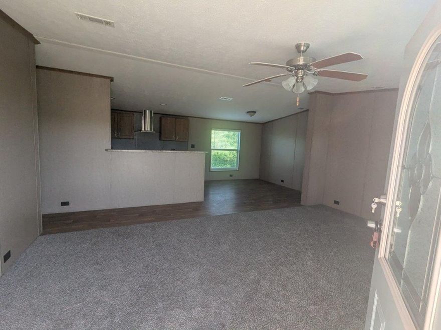 2023 Manufactured home move in ready 4 bedrooms 2 bath and OWNER FINANCING AVAILABLE