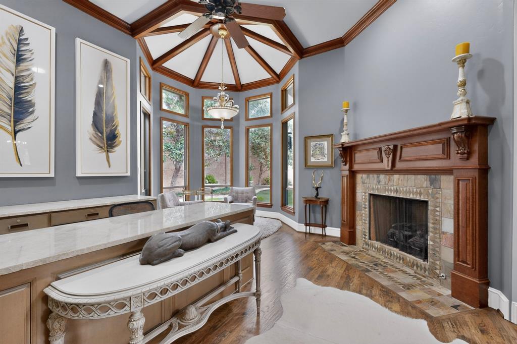 5116 Meadowlark Drive