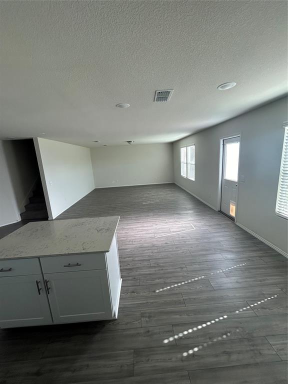 16033 Rein Avenue