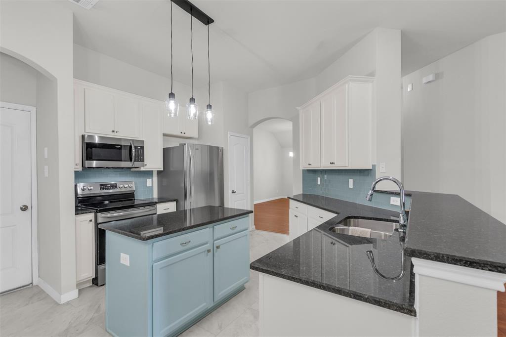 Woodridge Estates Ph One - Residential