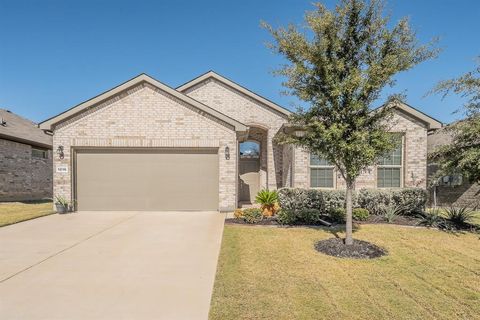 Photo of 1216 Kerrville Lane, Weatherford, TX 76087 (MLS # 21120993)