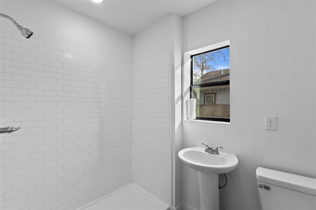 Shirley J W Add - Residential