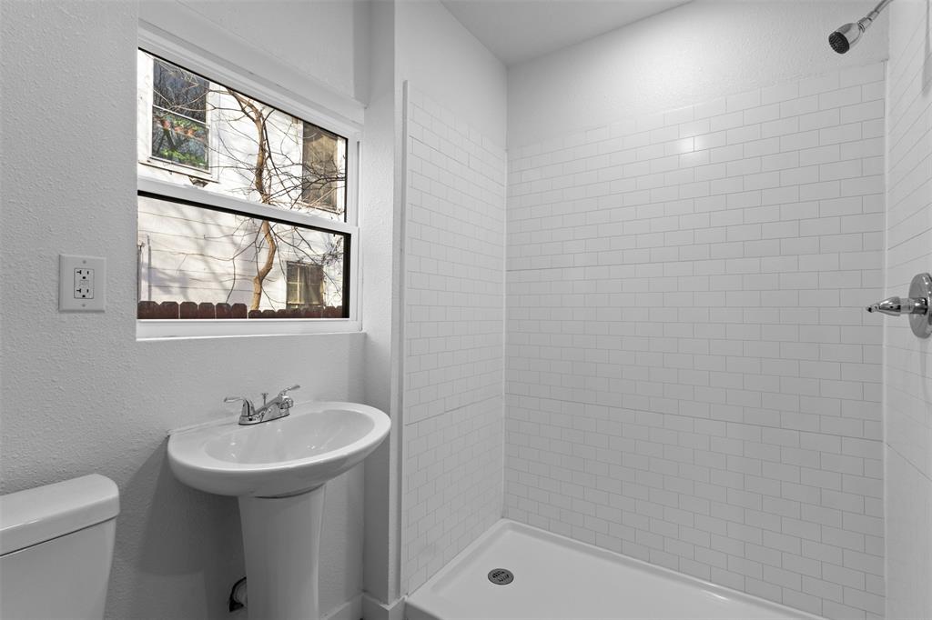 Shirley J W Add - Residential