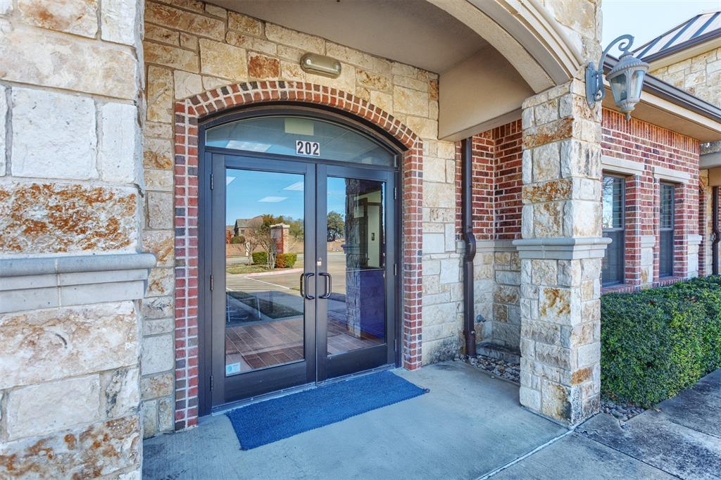 4686 Mcdermott Road 202