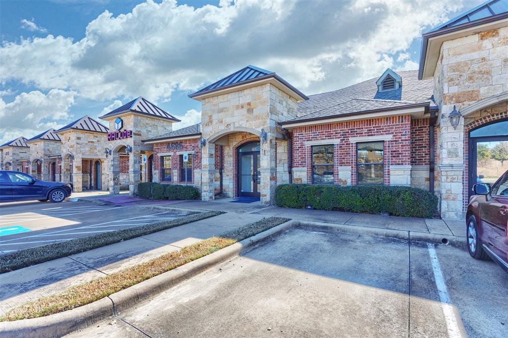 4686 Mcdermott Road 202
