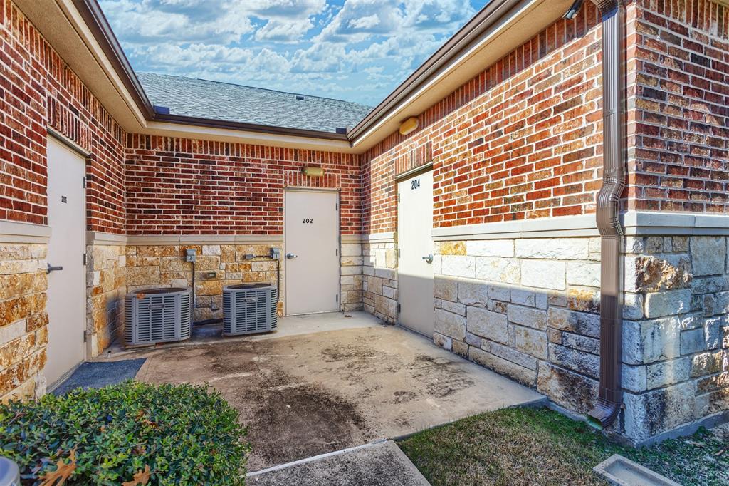 White Rock Crossing Condos - Commercial Sale