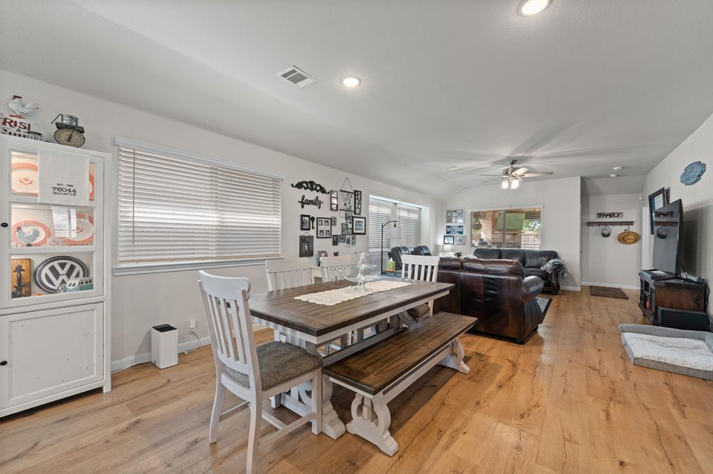 1160 Country Glen Drive