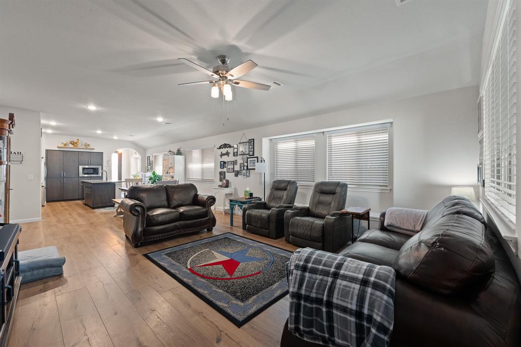 1160 Country Glen Drive