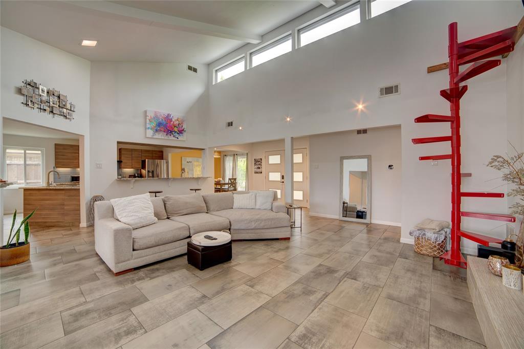 6822 Saint Anne Street