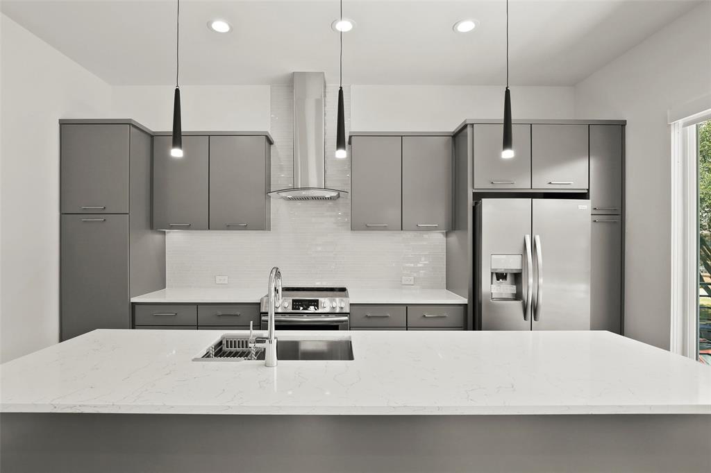 Dannellys Summit Hill Add - Residential Lease