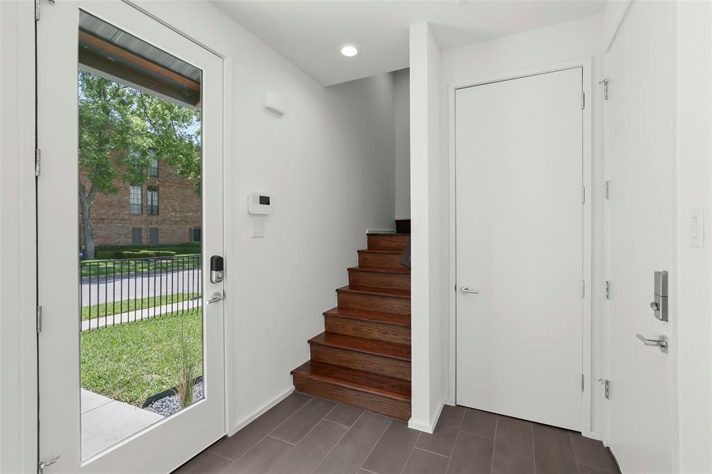 Dannellys Summit Hill Add - Residential Lease