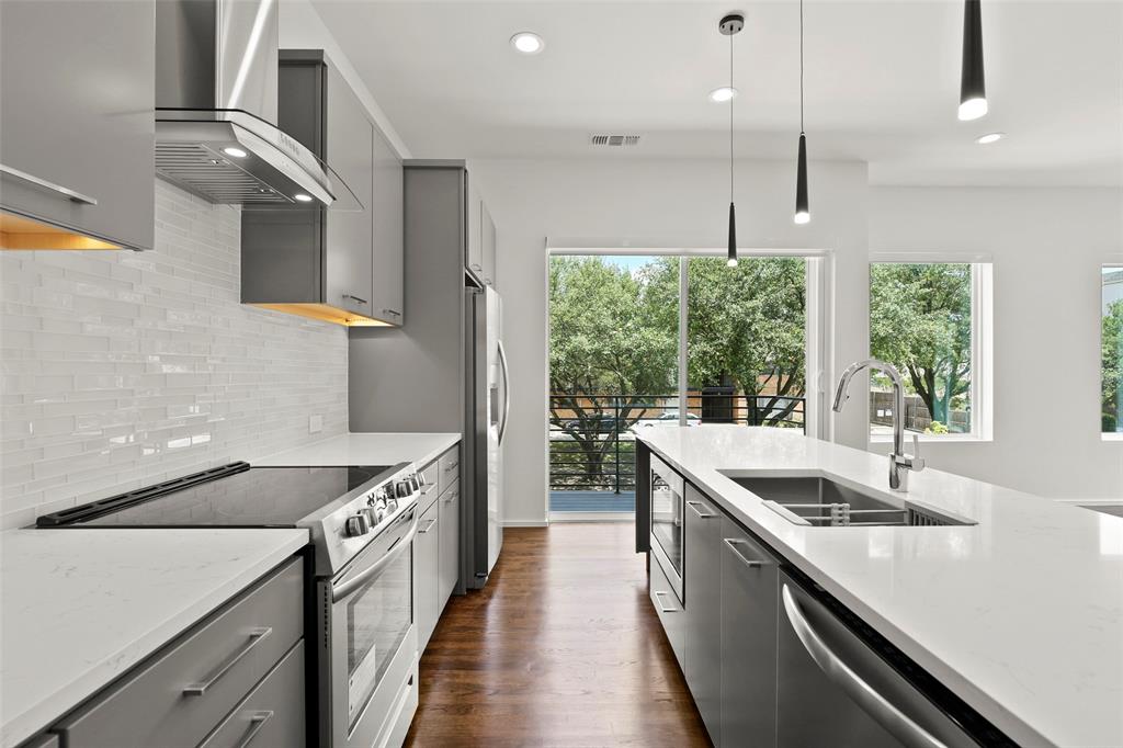 Dannellys Summit Hill Add - Residential Lease